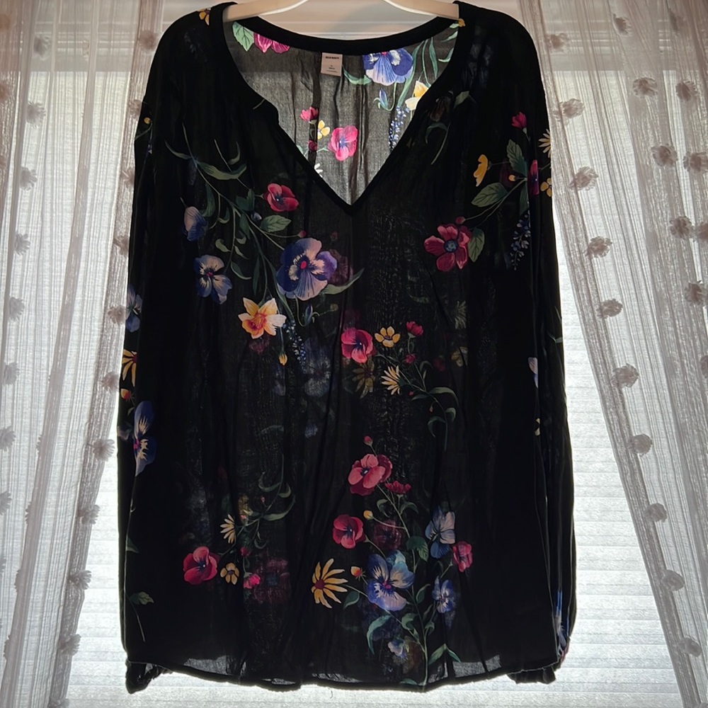 Old navy blouse